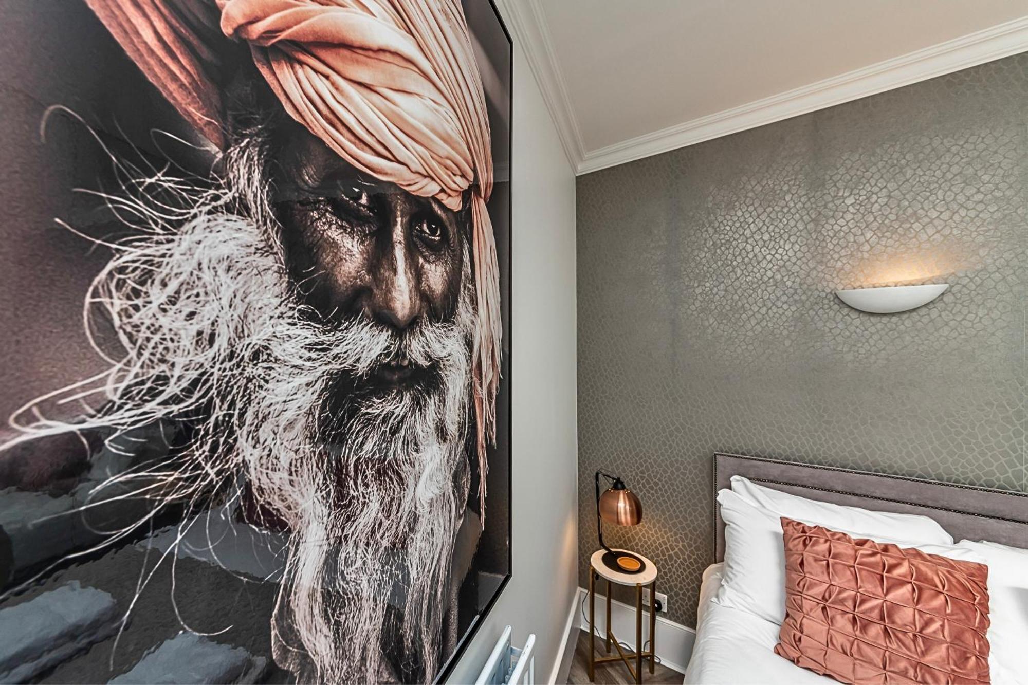 The Secret Kensington Garden Mews-2 Bedroom Full House-2 Train Lines- Spacious-kings Road- Harrods -chelsea Stadium-private Small Patio Ferienhaus